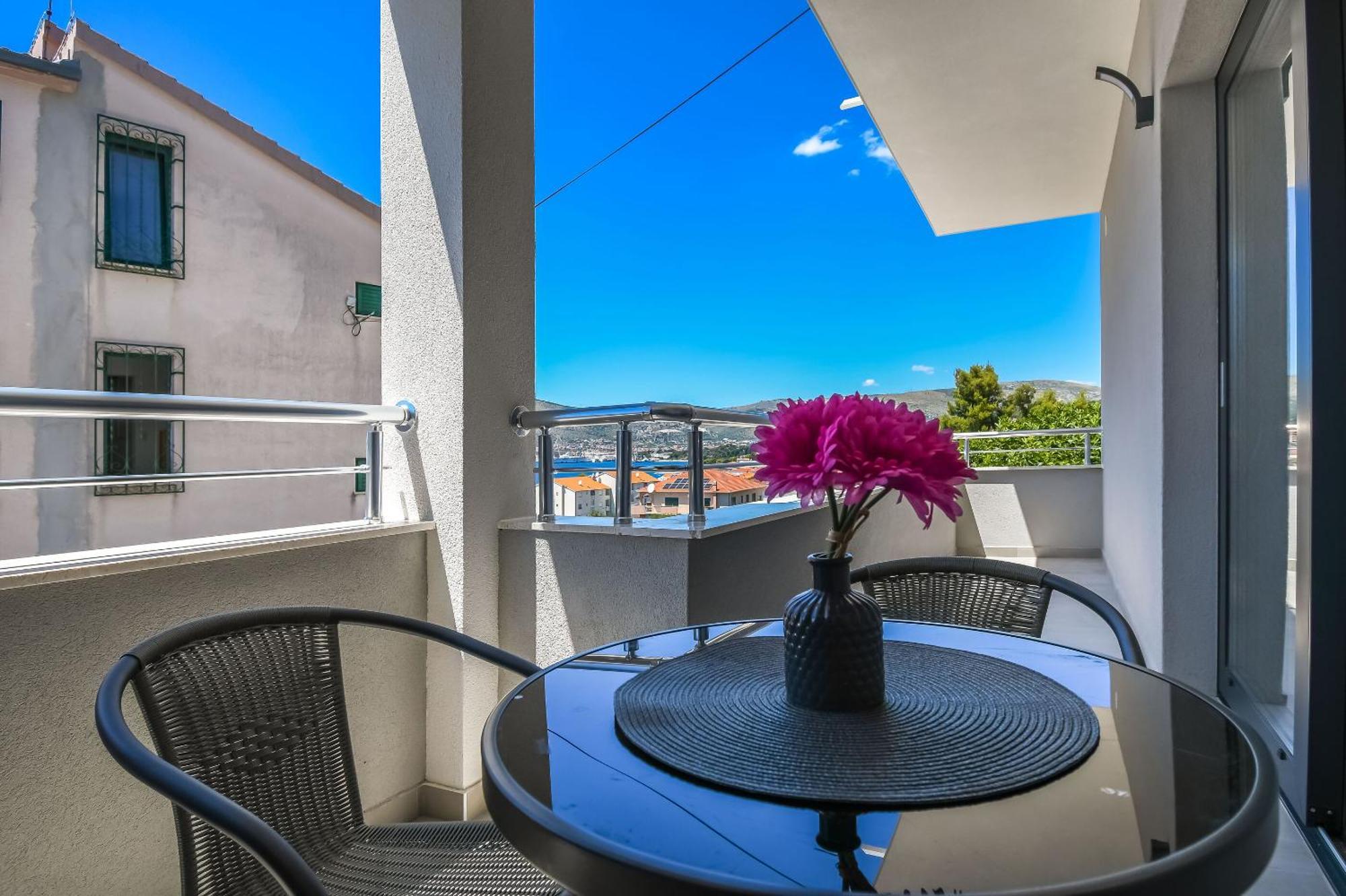 Apartments Neli Trogir Luaran gambar